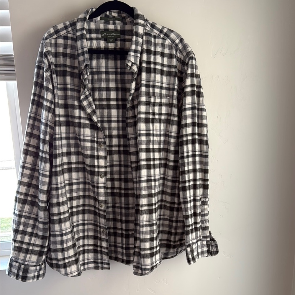 Eddie Bauer Black and White flannel Shirt XXL